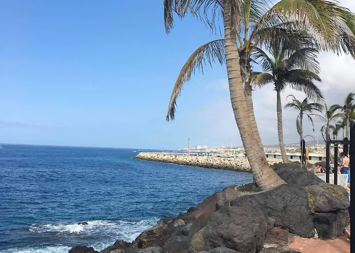 A Stone's Throw From The Golden Mile With Breathtaking Ocean And Mountain Views Апартаменты *